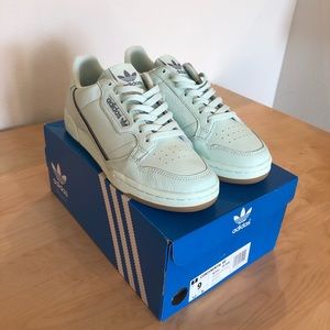 NEW - Adidas continental 80